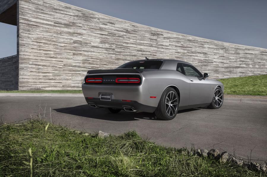  Dodge Challenger 392 Hemi Scat Pack Shaker 2015 года  (фото 36 из 51)